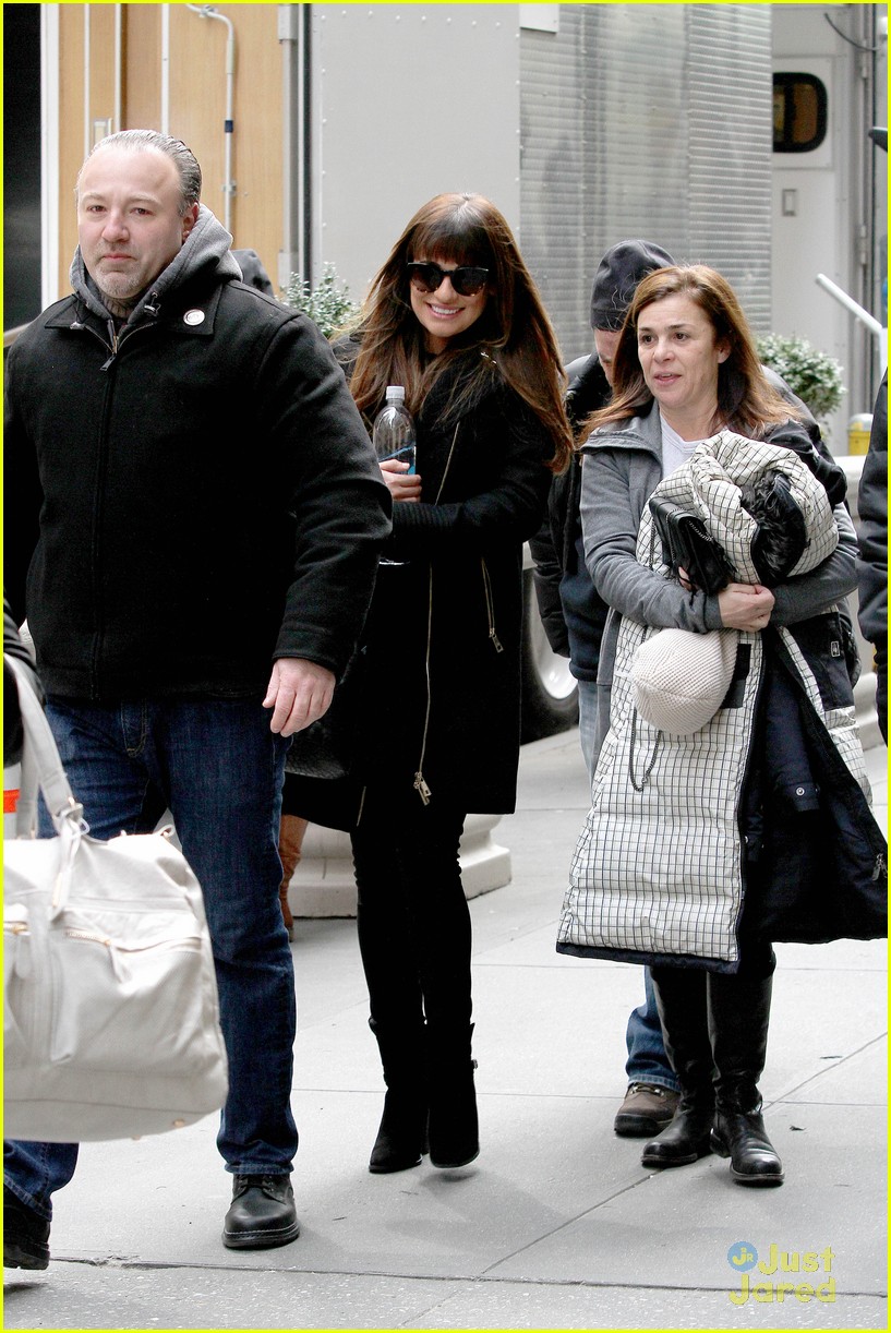 lea michele so excited to be back in nyc filming glee 07
