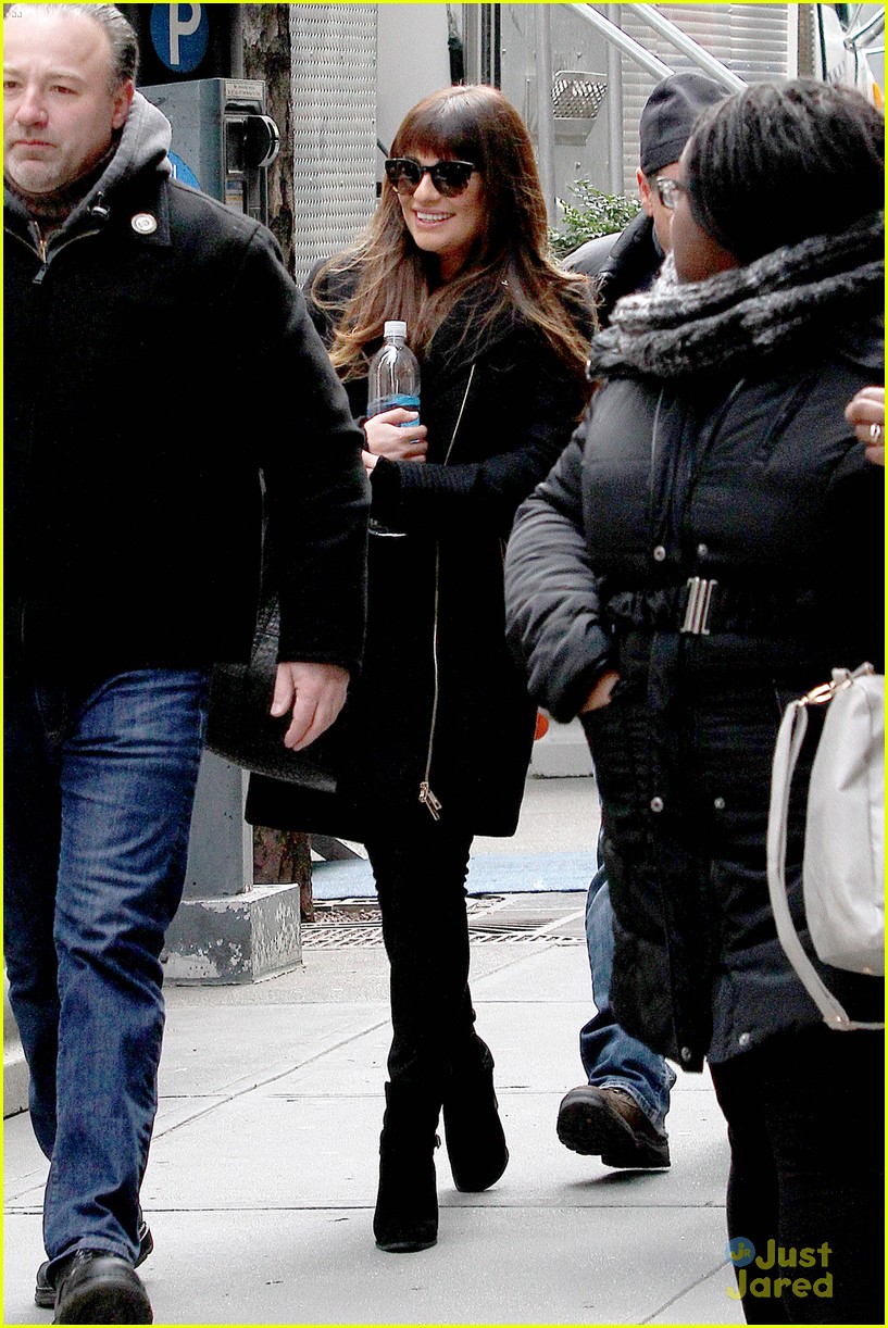 lea michele so excited to be back in nyc filming glee 09