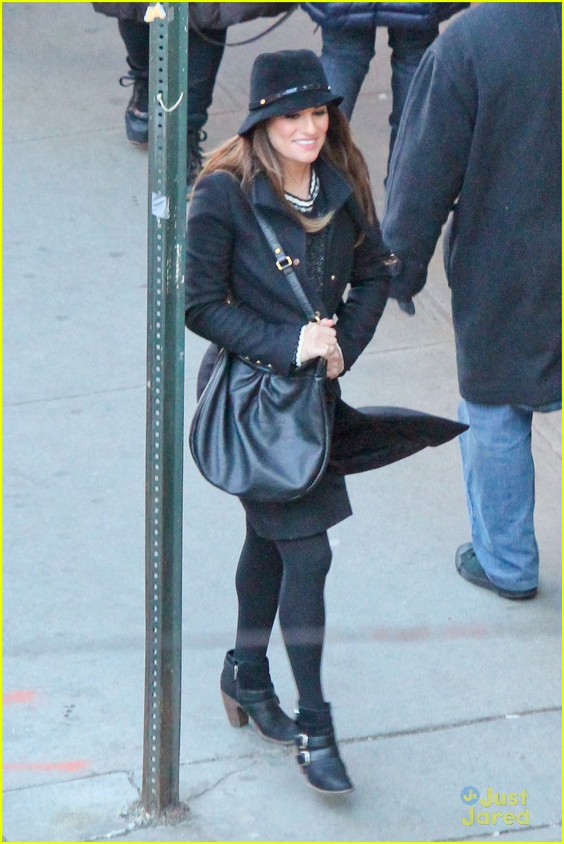 lea michele glee new outfit new scene 03
