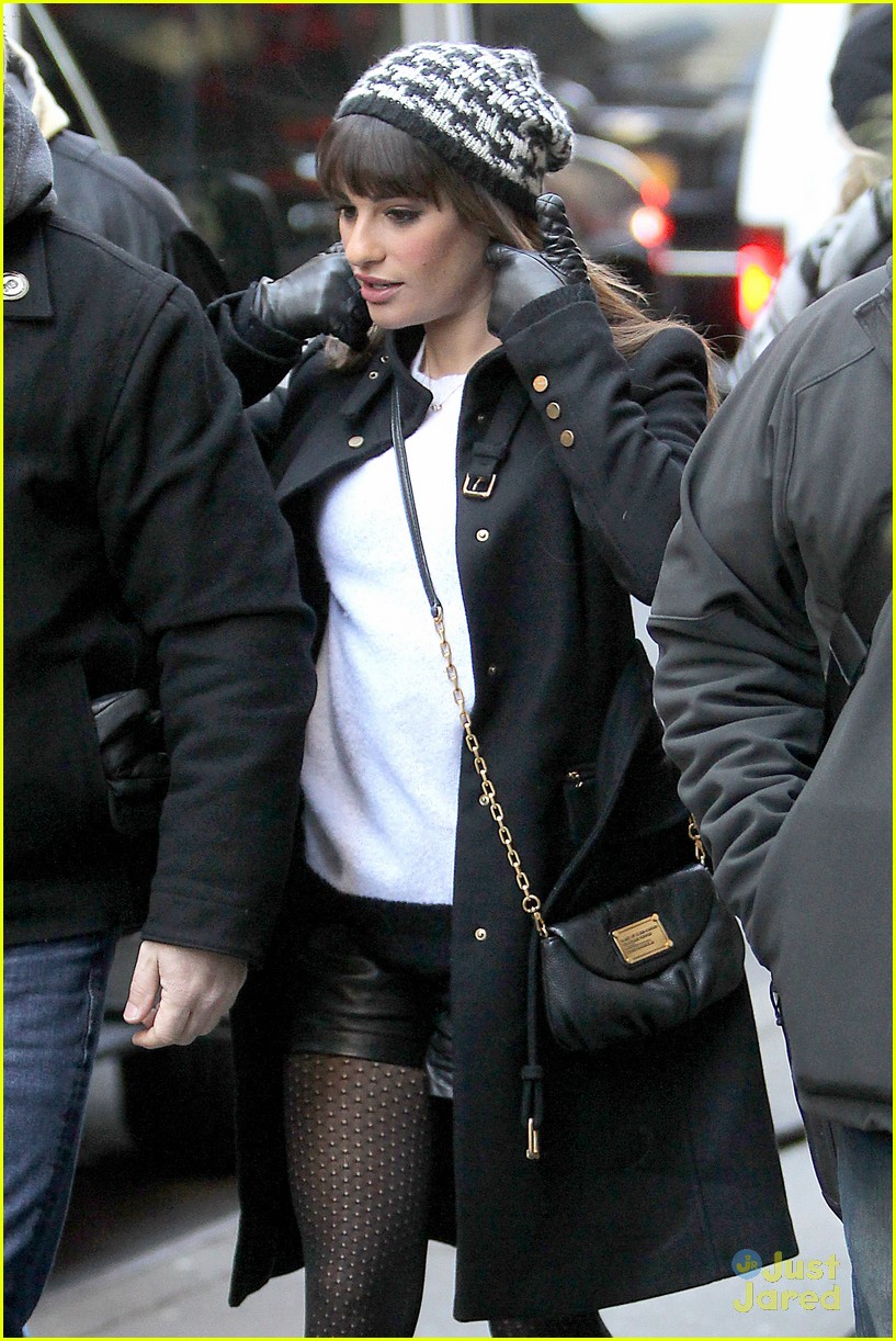 lea michele glee new outfit new scene 08