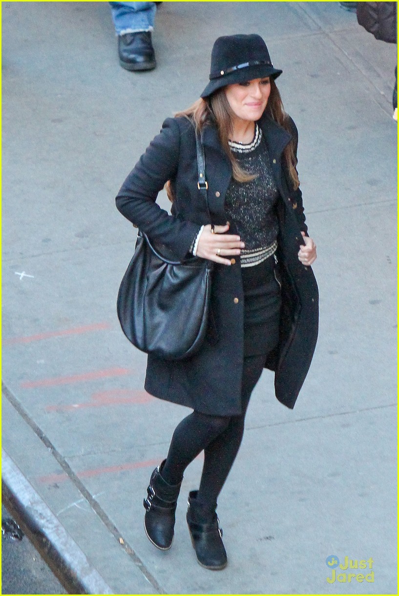 lea michele glee new outfit new scene 11