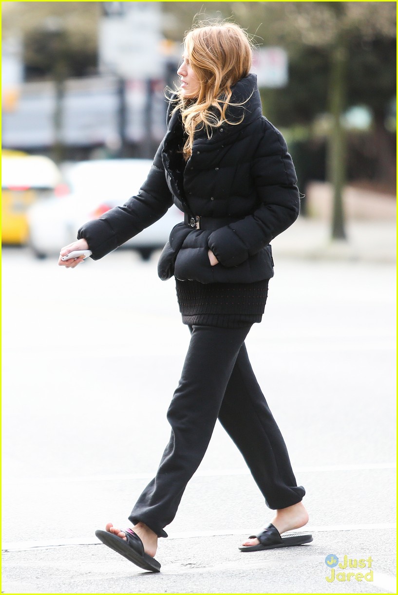 blake lively up all night filming06