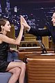 shailene woodley ping pong tonight show theo james letterman 08