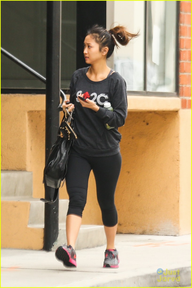 brenda song stands up to cancer06