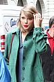 taylor swift grabs lunch with model lily aldridge 09