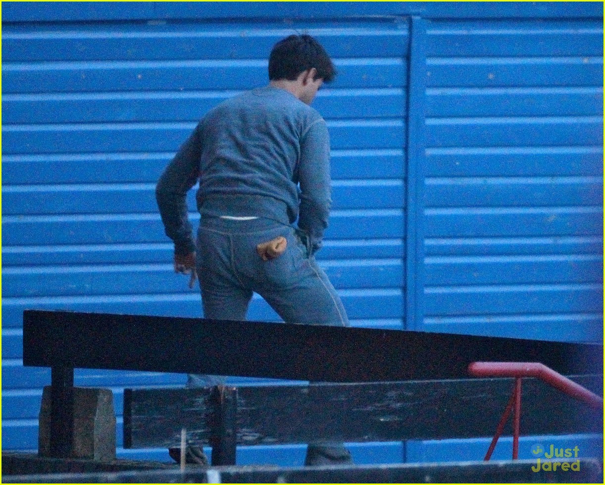 taylor lautner does his own stunts for cuckoo 07