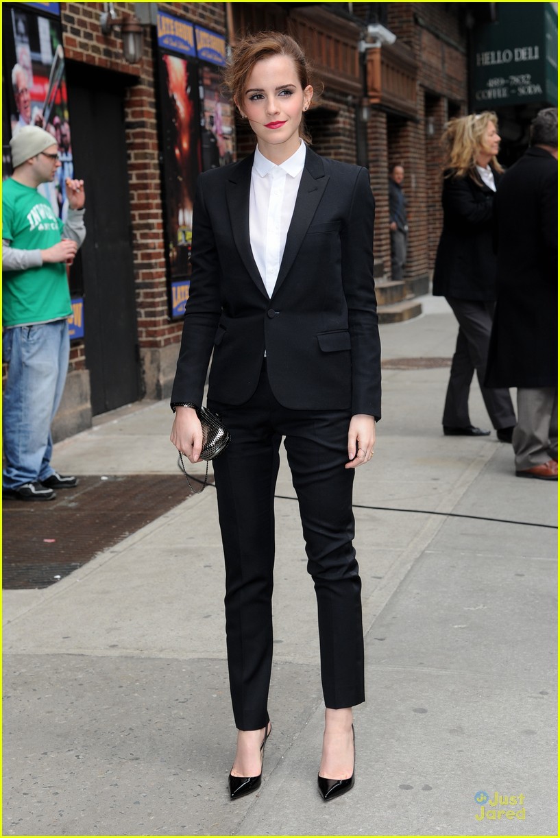 emma watson suit late show with david letterman 05