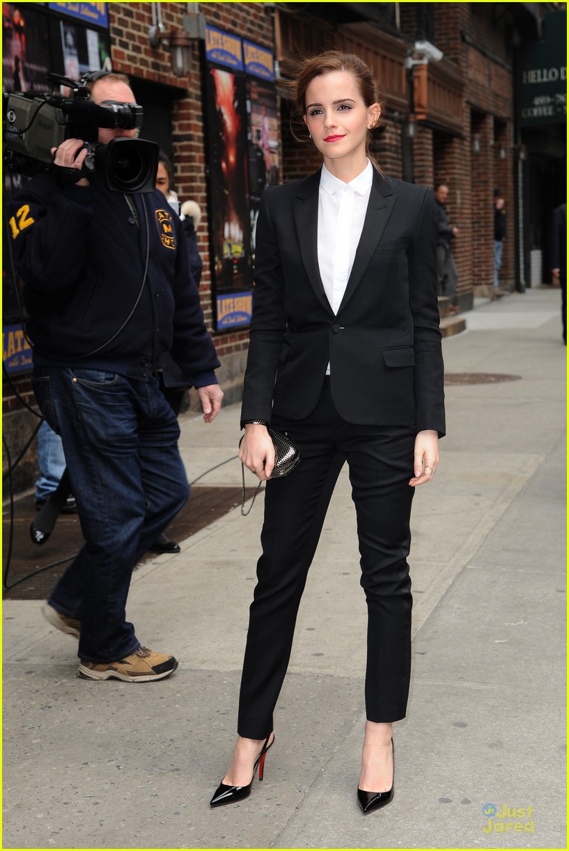 emma watson suit late show with david letterman 09