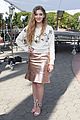 willow shields extra dvd signing 05