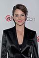 shailene woodley suits up for cinemacon big screen achievment awards06