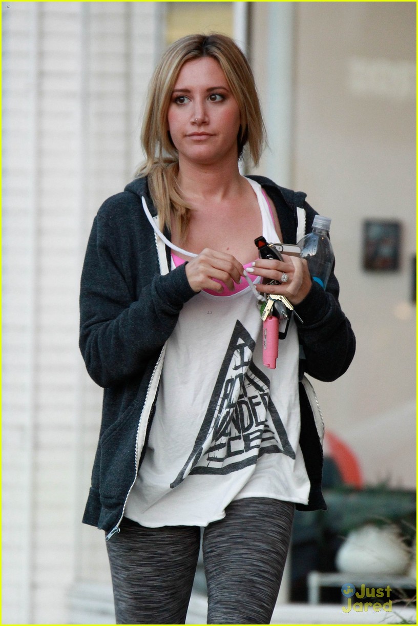ashley tisdale so excited upcoming tbs show 03