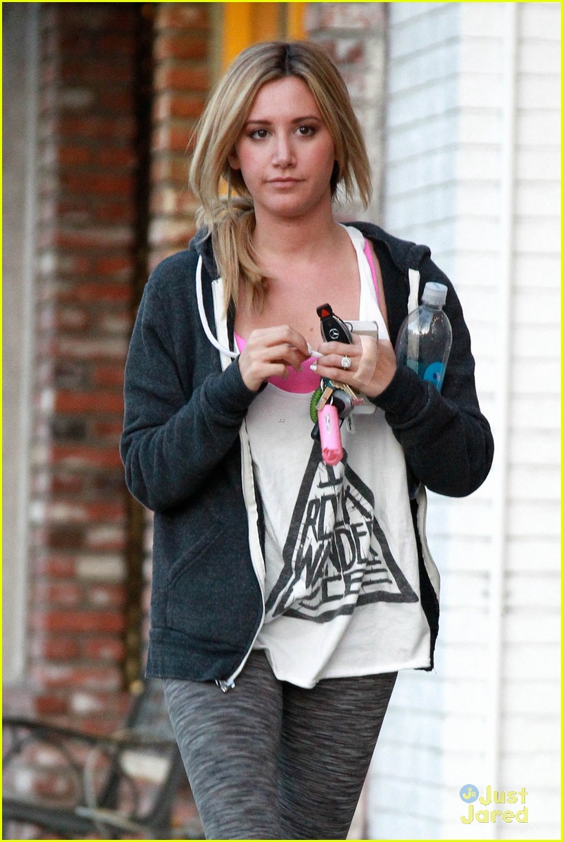 ashley tisdale so excited upcoming tbs show 08