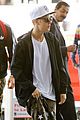 justin bieber chats up protester at lax airport 07