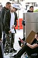justin bieber chats up protester at lax airport 14