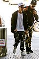 justin bieber chats up protester at lax airport 17