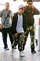 justin bieber chats up protester at lax airport 25