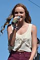 danielle bradbery puts on a rocking show at stagecoach 201401