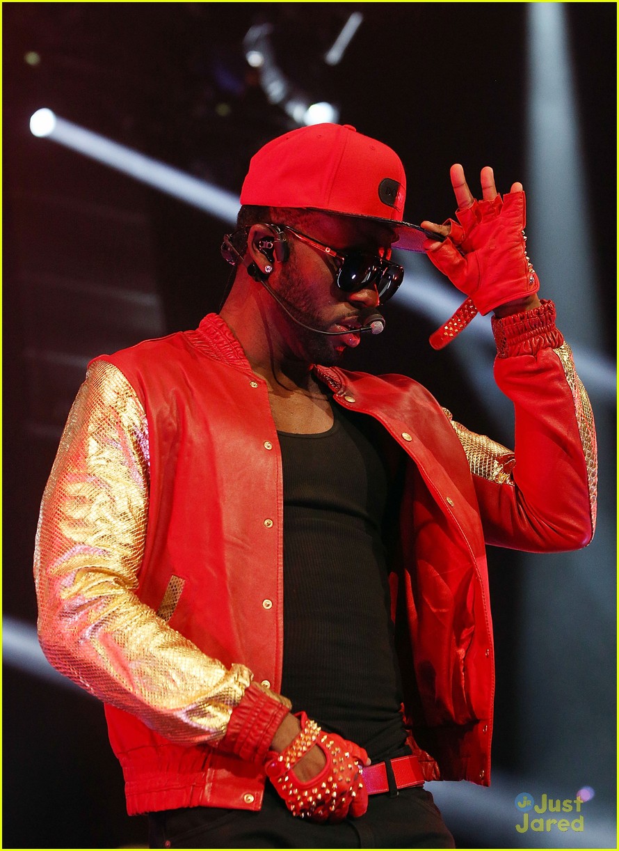 jason derulo takes the stage in melbourne09