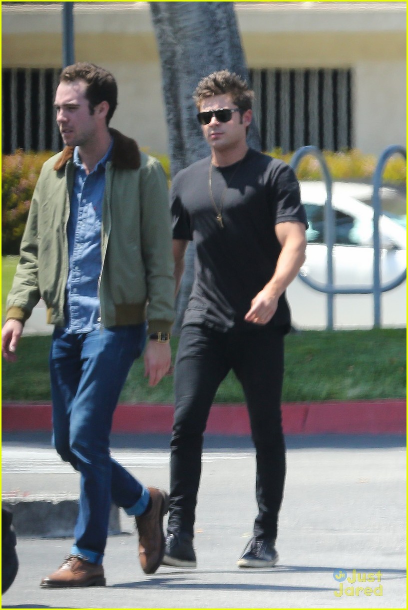 zac efron bed head hair arrival 10