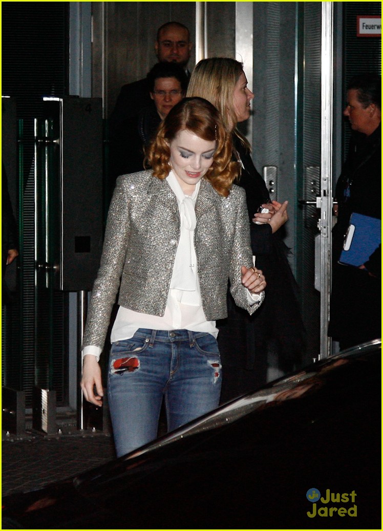 emma stone casual after spider man 2 berlin premiere 13