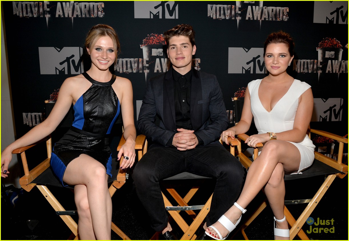 faking it awkward casts movie awards preview 07