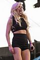 ellie goulding is on fire performing at weekend two of coachella03