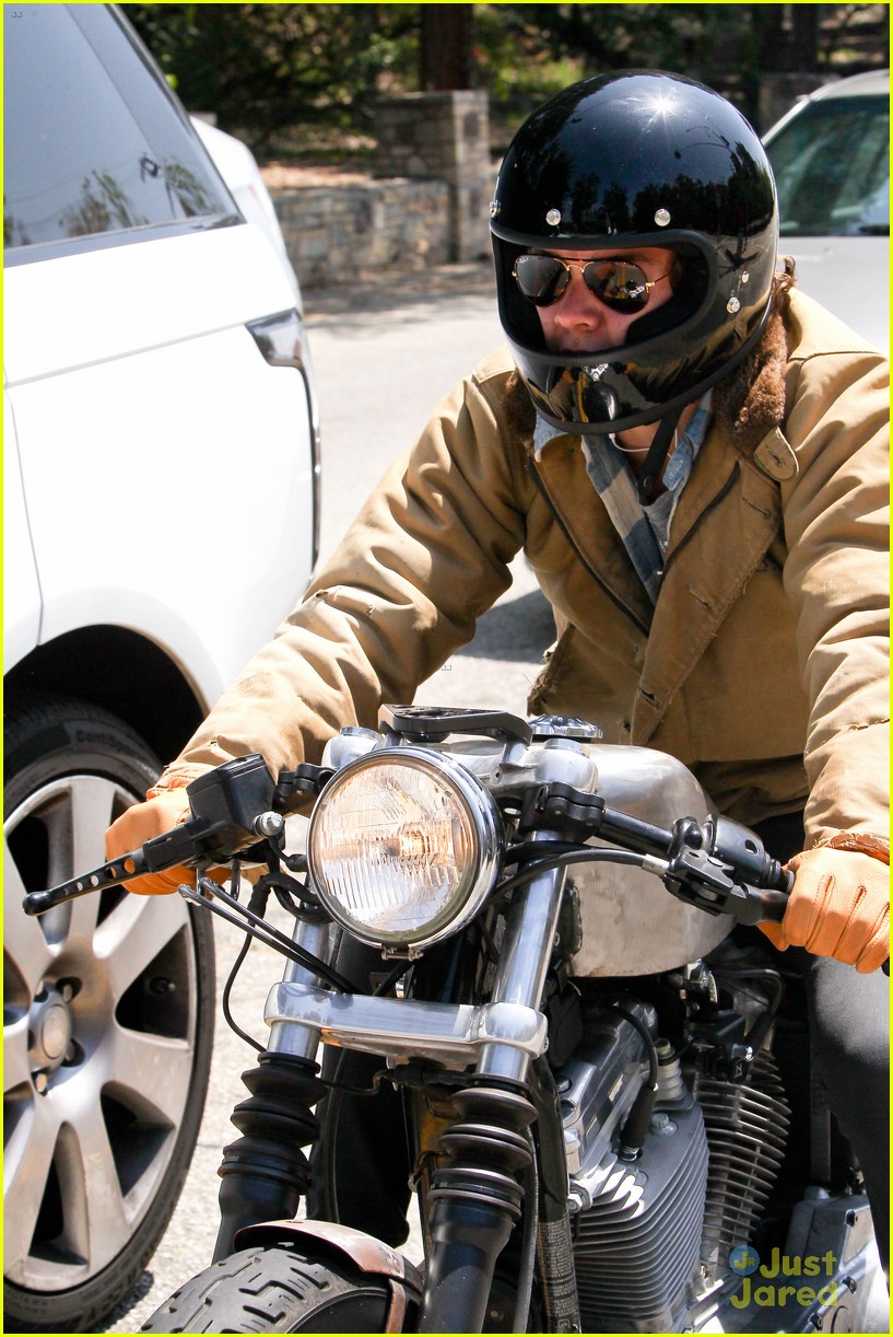 harry styles one hot motorcycle man 02