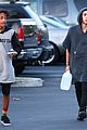 jaden smith carries pyramid to lunch 19