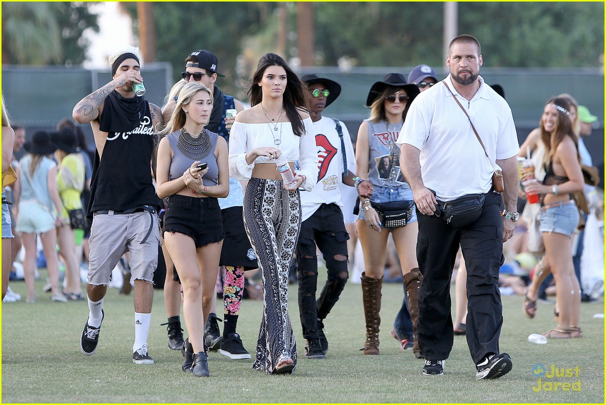 kendall and kylie jenner on an accesory hunt at coachella 201412