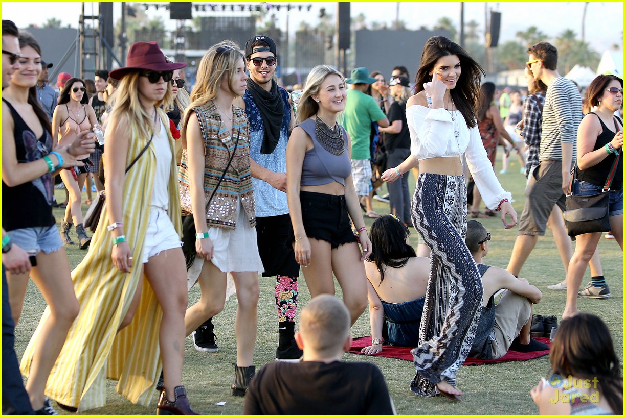 kendall and kylie jenner on an accesory hunt at coachella 201426