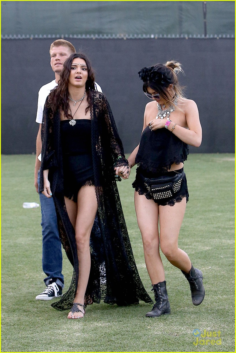 kendall kylie jenner went all out with coachella outfits 19