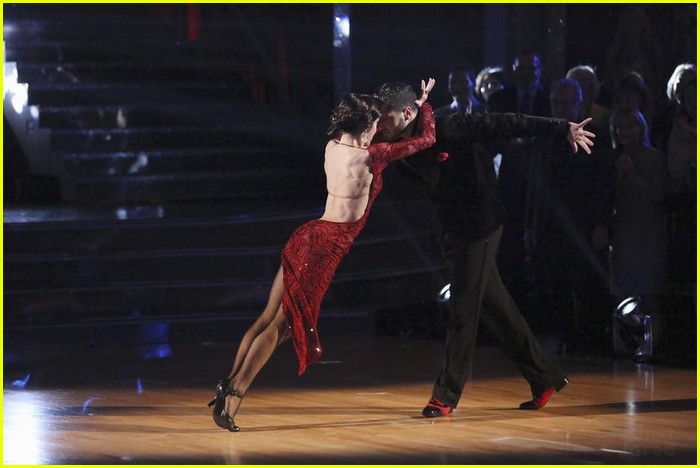 meryl davis argentine tango dwts wk4 pics 02