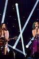 katy perry kacey musgraves belt it out at CMT crossroads10