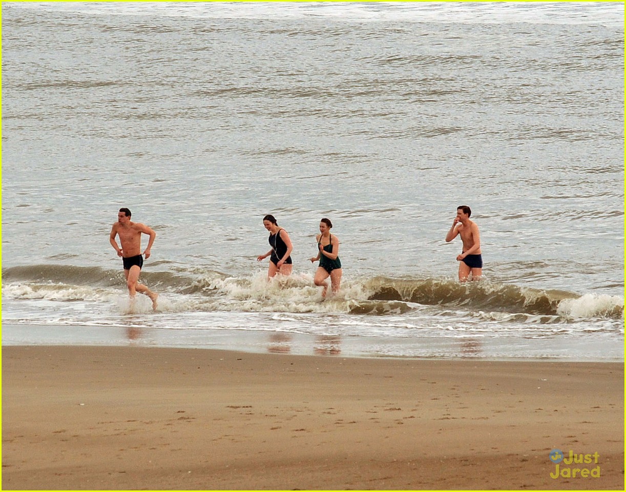 saoirse ronan retro swimsuit brooklyn beach scene 08