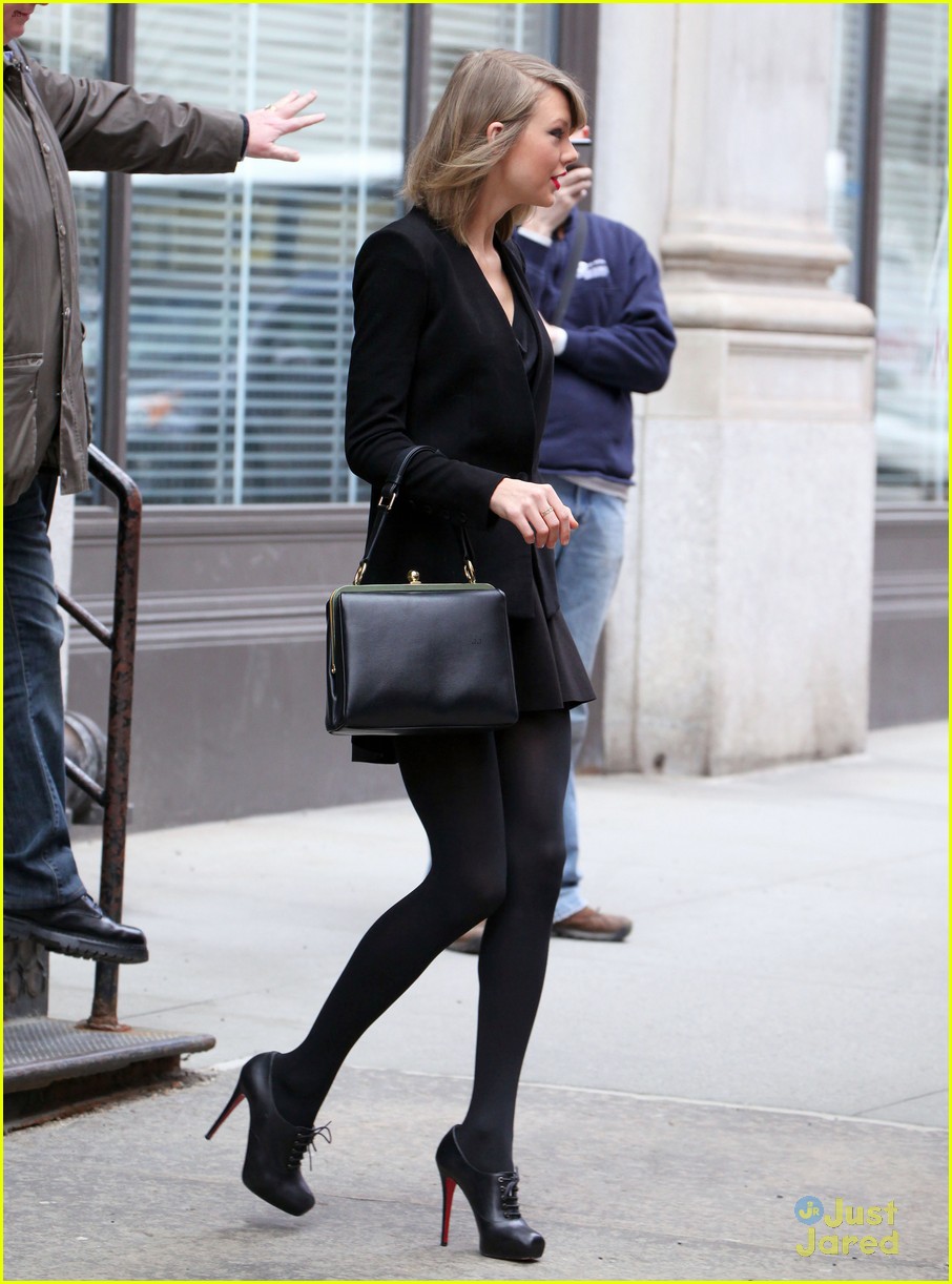 taylor swift guest star on girls 05