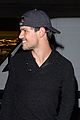 taylor lautner very happy girlfriend marie avgeropoulos 05