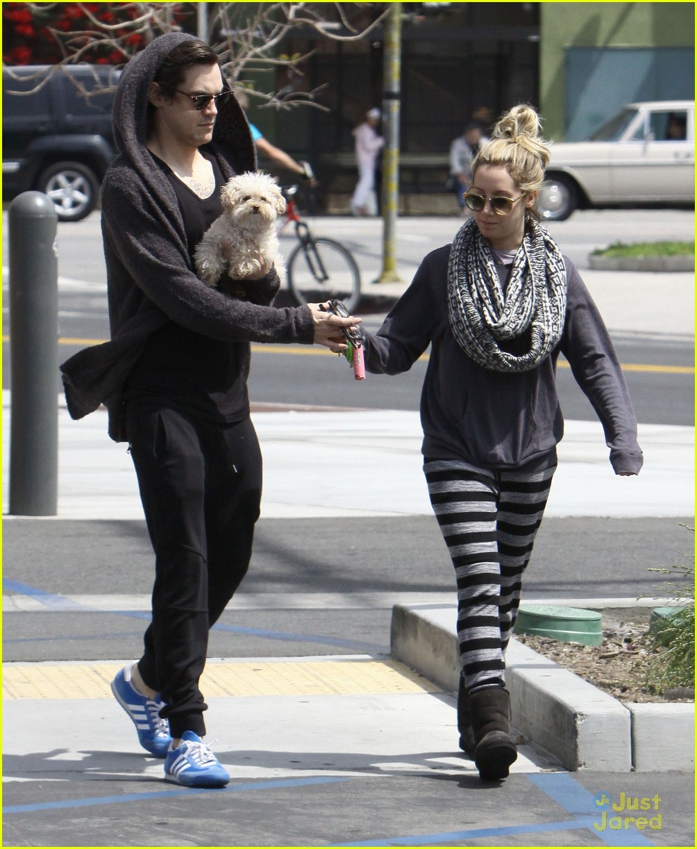 ashley tisdale and fiance christopher french grab breakfast09