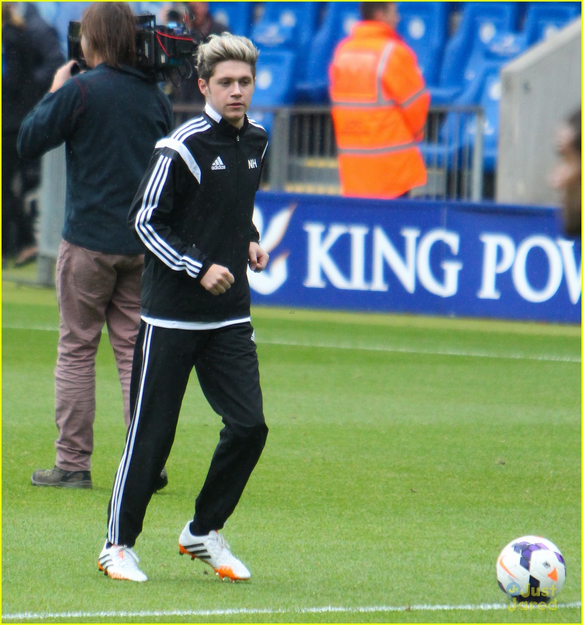 one direction charity soccer game irish autism action 09