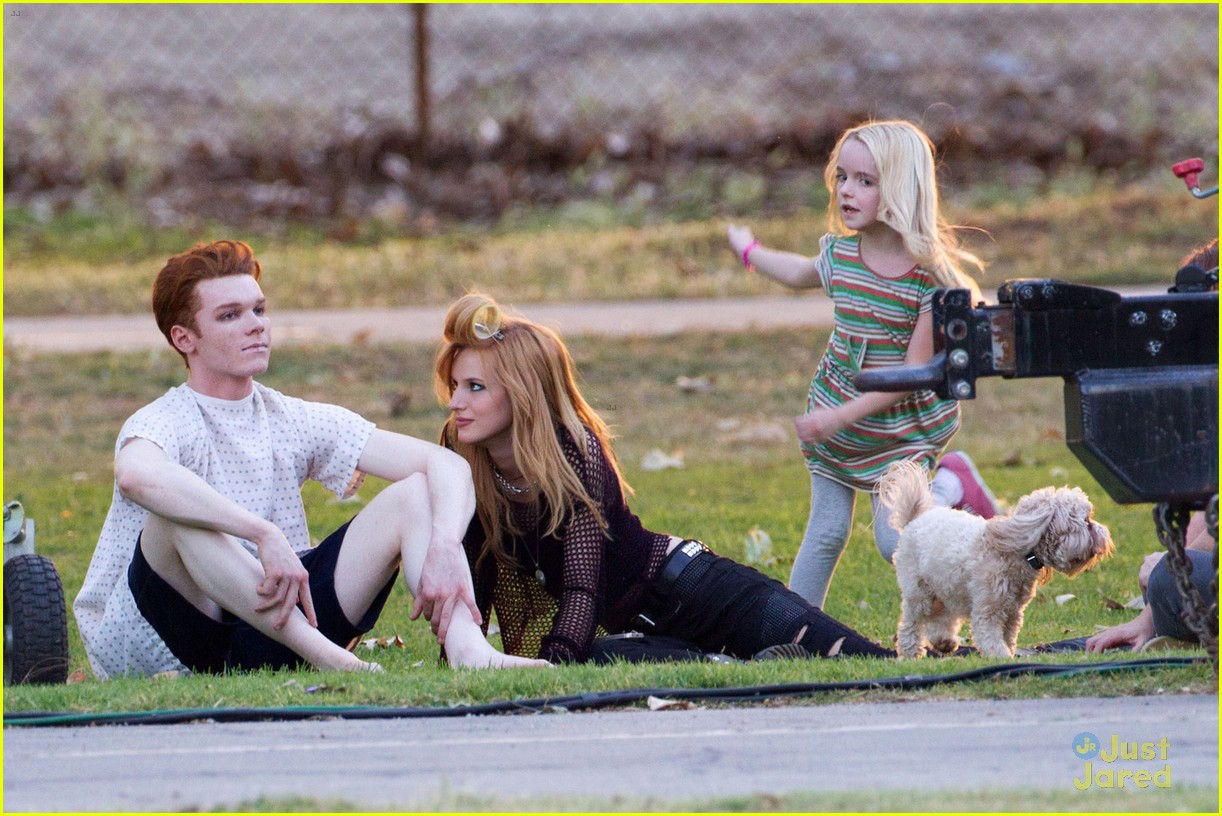 bella thorne cameron monaghan get silly amityville set 05