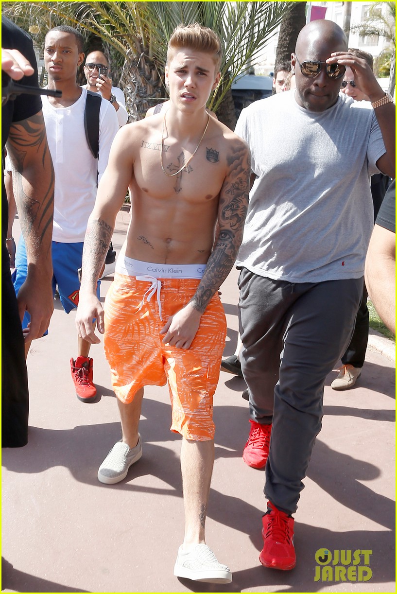 justin bieber continues going shirtless cannes 09