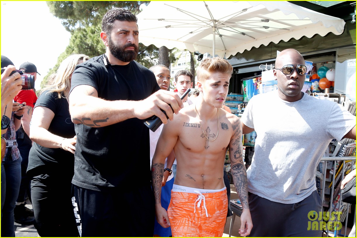 justin bieber continues going shirtless cannes 20