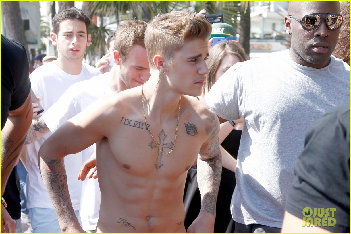justin bieber continues going shirtless cannes 22