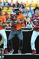 jason derulo jumps around at the australian football a league grand final02