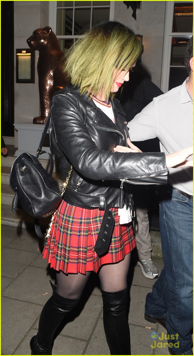 ellie goulding katy perry dine out together in london 05