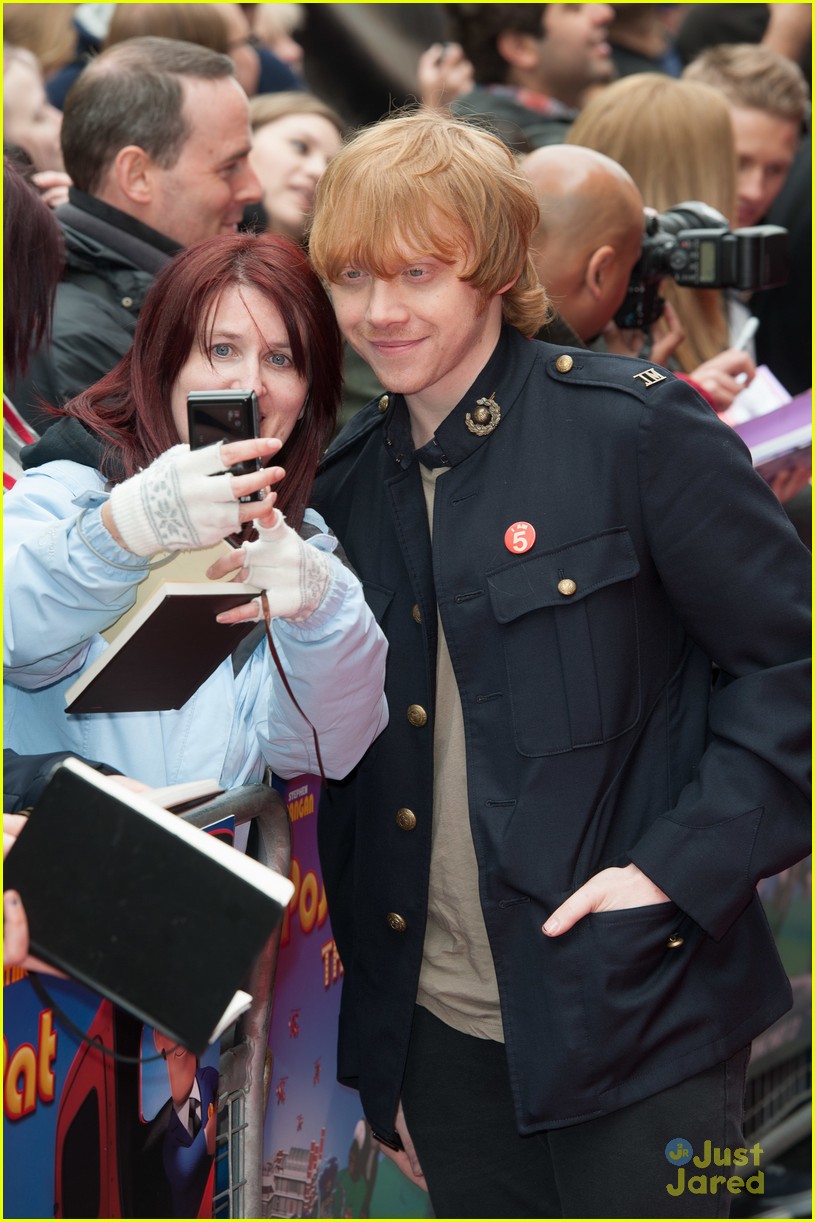 rupert grint carves famous people out of crayons07