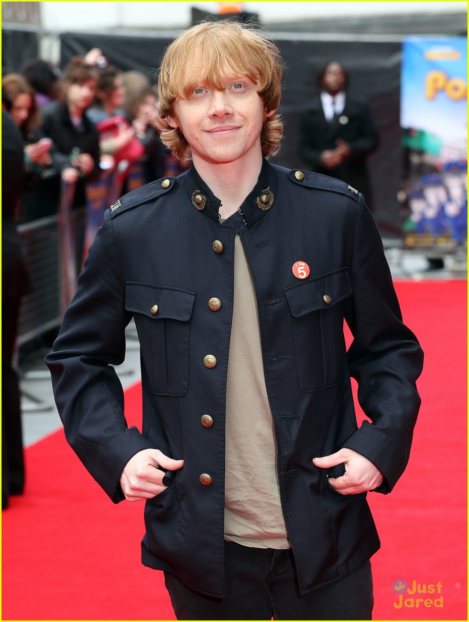 rupert grint carves famous people out of crayons14
