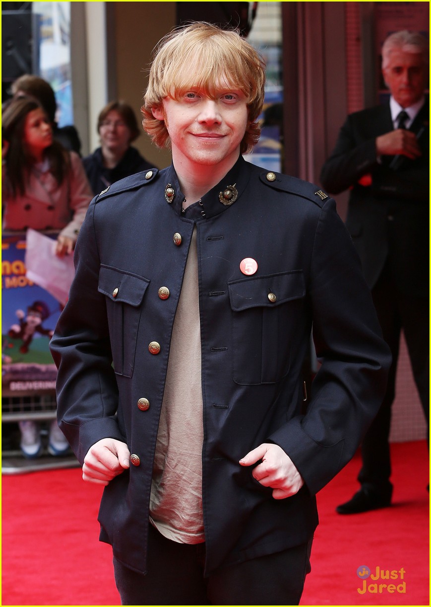 rupert grint carves famous people out of crayons15