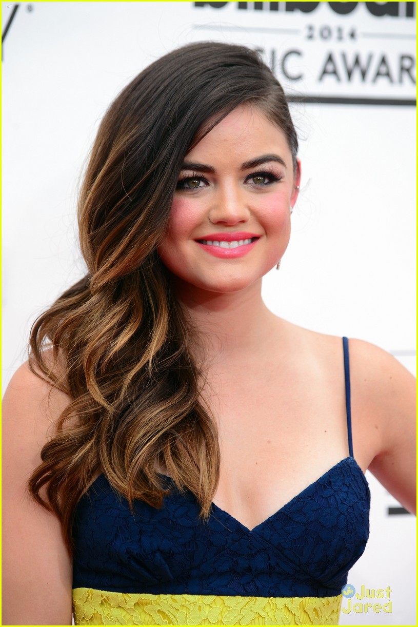 lucy hale sarah hyland gorgeous gals at billboard music awards 2014 05