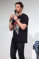 ian somerhalder entertains crowd another day of bloody con 29