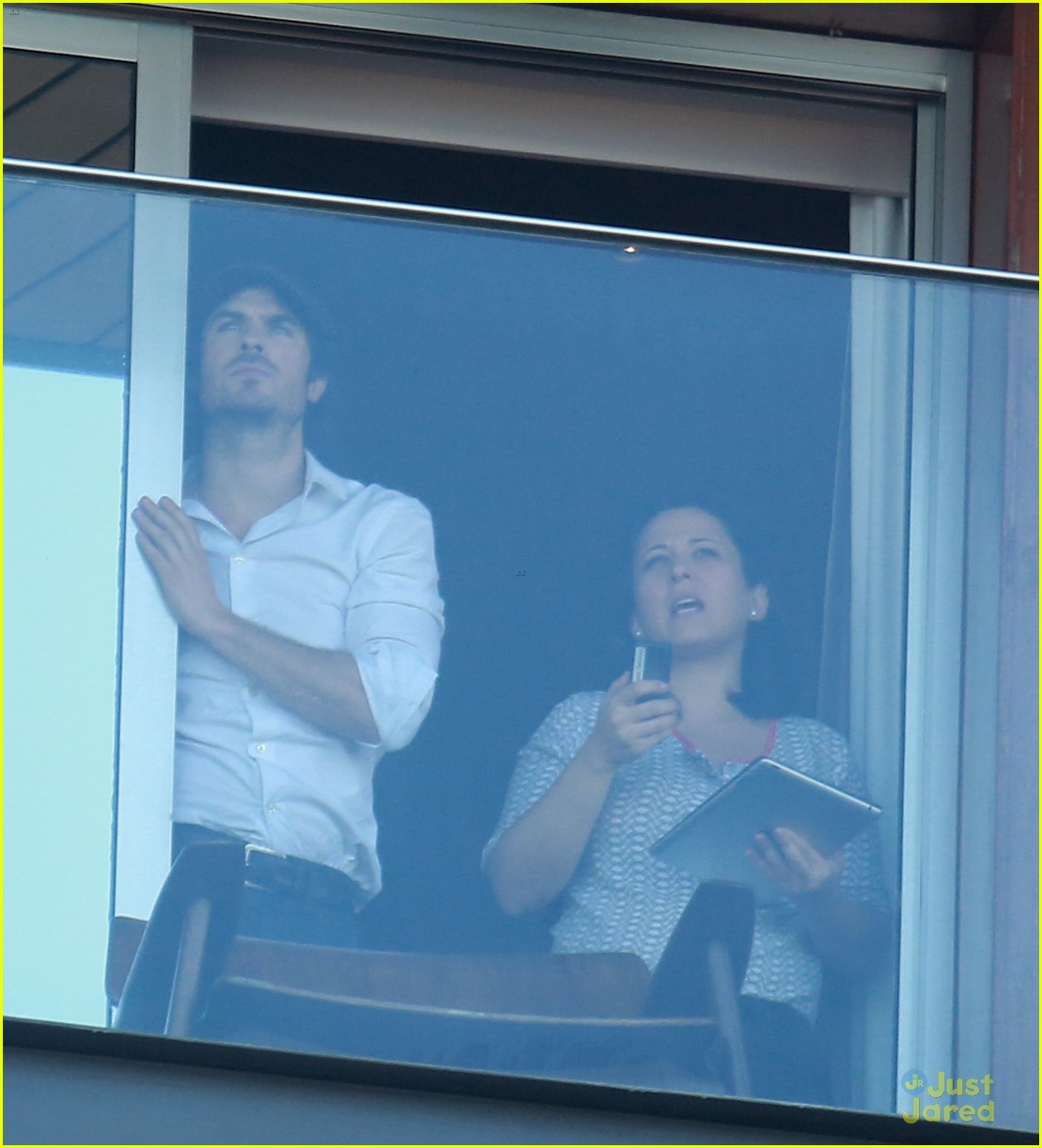 ian somerhalder blows kisses to fans from rio hotel balcony 05